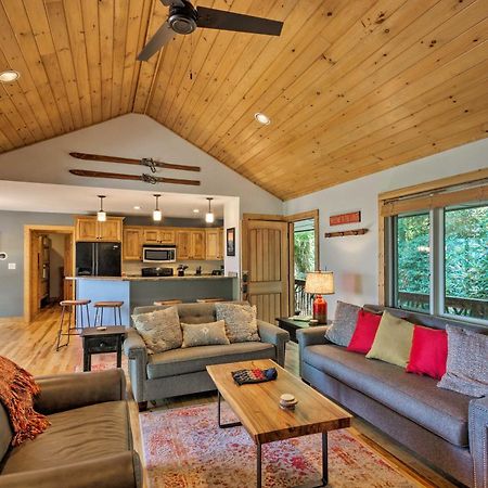 Cabin With Hot Tub And Mountain Views Less Than 5 Mi To Boone Блоуинг Рок Екстериор снимка