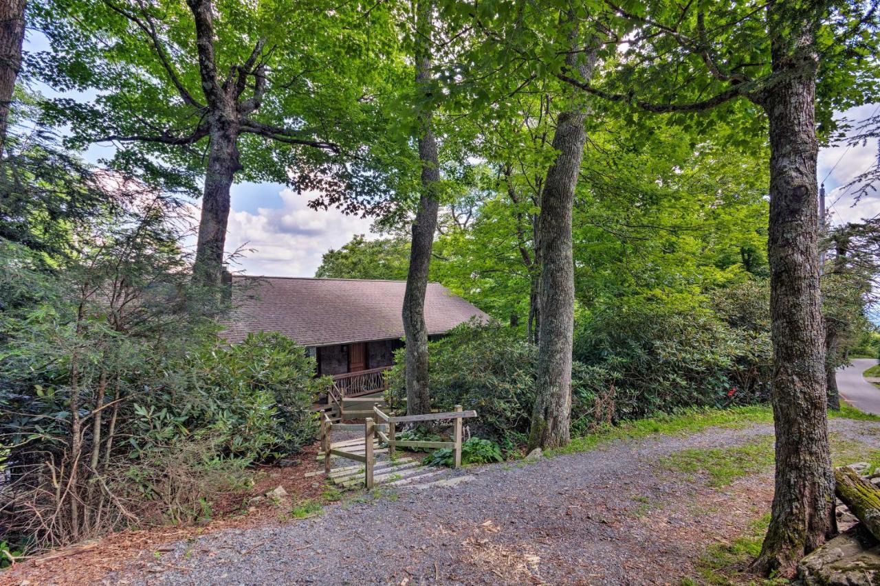 Cabin With Hot Tub And Mountain Views Less Than 5 Mi To Boone Блоуинг Рок Екстериор снимка