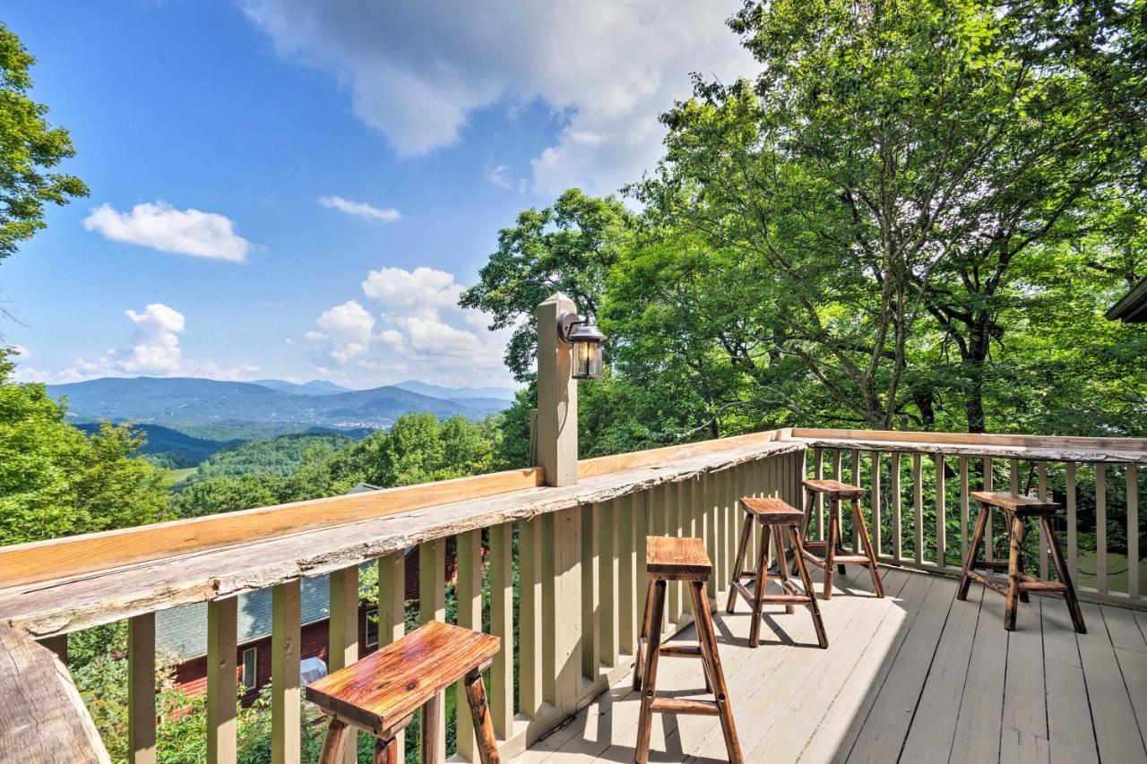 Cabin With Hot Tub And Mountain Views Less Than 5 Mi To Boone Блоуинг Рок Екстериор снимка