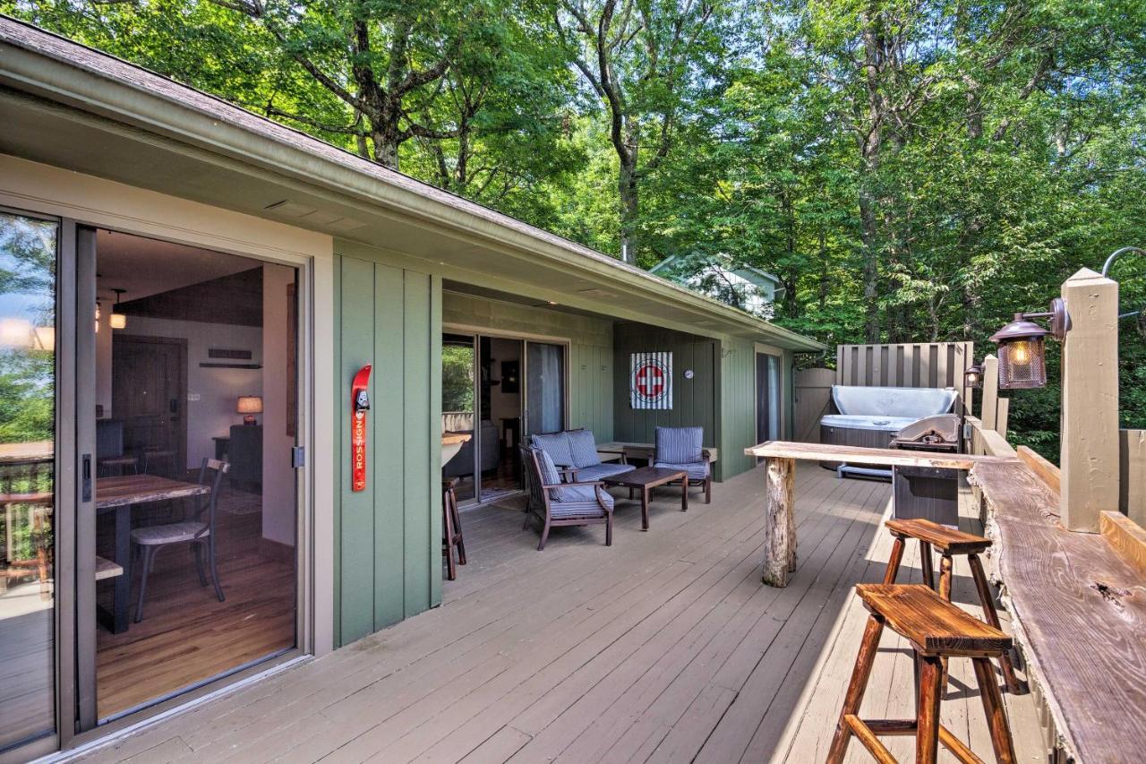 Cabin With Hot Tub And Mountain Views Less Than 5 Mi To Boone Блоуинг Рок Екстериор снимка