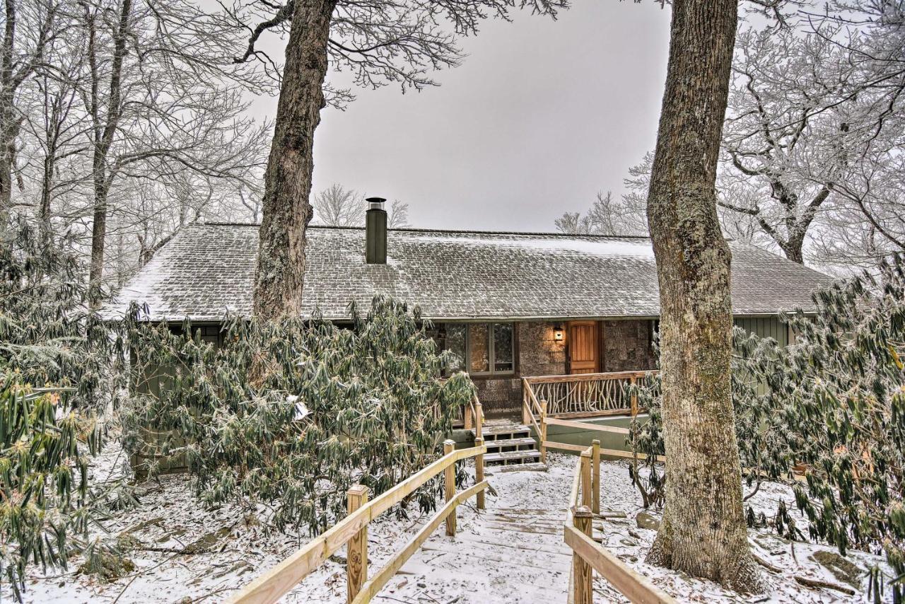 Cabin With Hot Tub And Mountain Views Less Than 5 Mi To Boone Блоуинг Рок Екстериор снимка