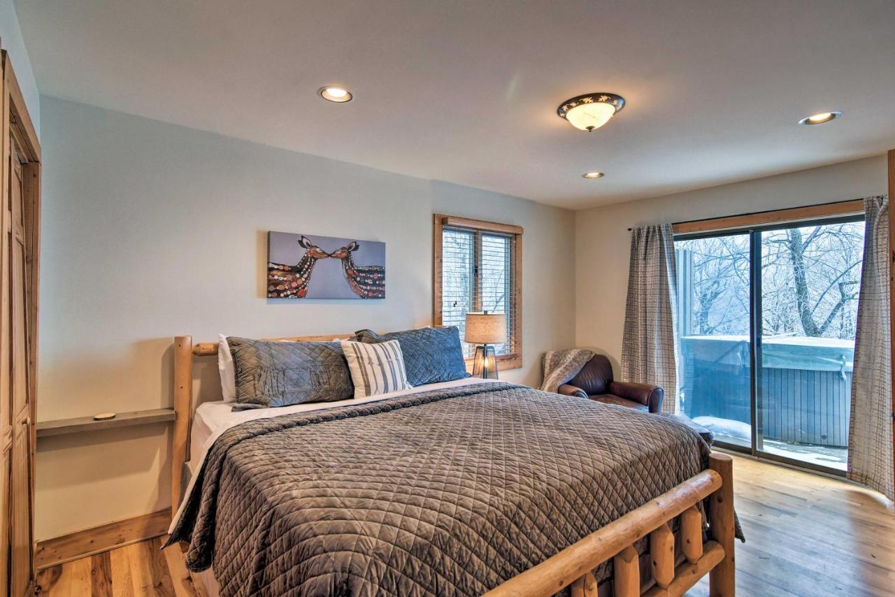 Cabin With Hot Tub And Mountain Views Less Than 5 Mi To Boone Блоуинг Рок Екстериор снимка
